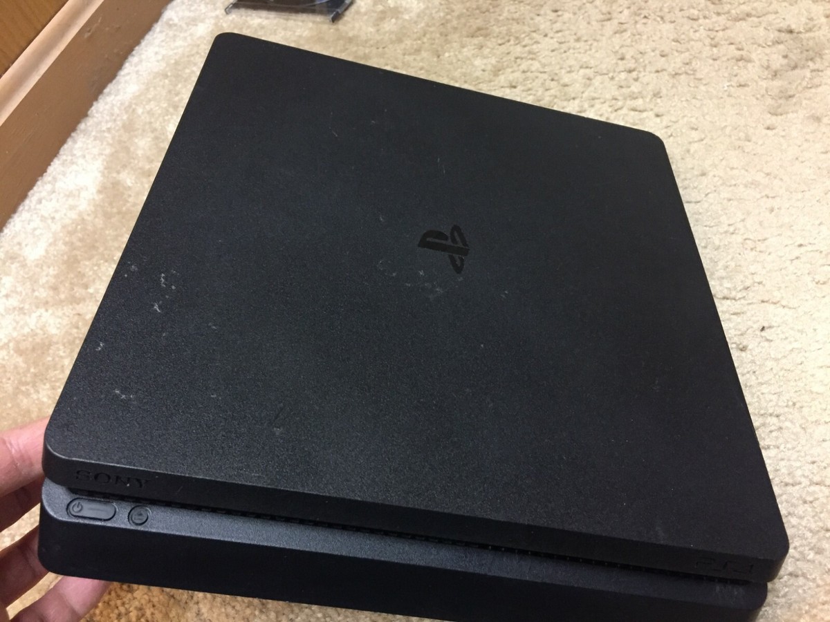Sony PlayStation 4 (PS4) 1TB Slim Console CUH-2215B w/ Controller