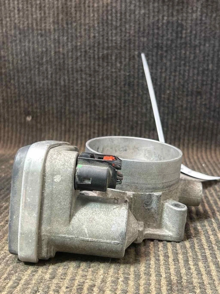 Fits 2005-13 CHRYSLER 300 Throttle Body OEM:4591847AC Foto 3 de 4