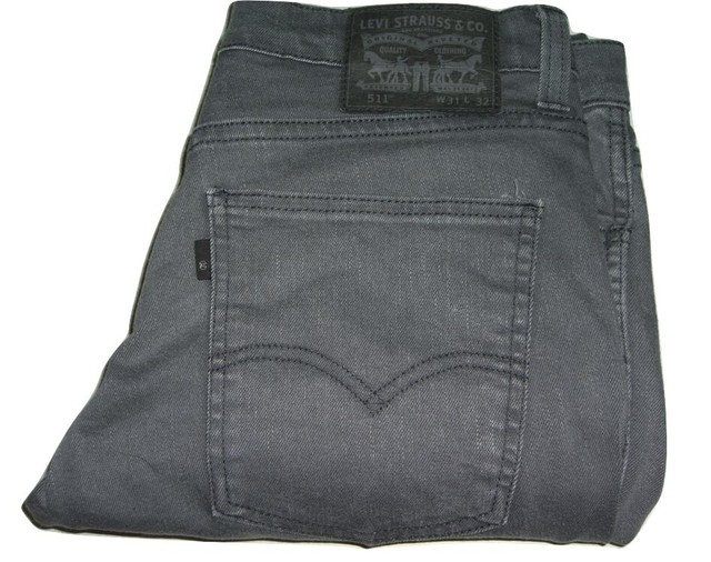 dark grey levi jeans