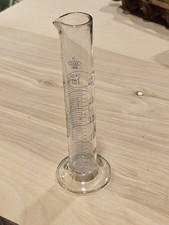 K EXAX Vintage Glass Beaker with Spout 25ml