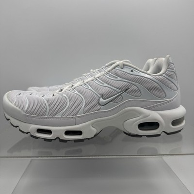 Brand New Nike Air Max Plus TN White Black Grey Shoes 604133-139 Men s Size 11