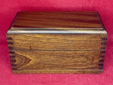 Coffret ancien en bois massif à queues d’aronde intérieur feutré 18x9,5x10cm