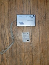 Nikon COOLPIX S9 Compact Digital Camera 6.1MP Silver w/OEM Battery 