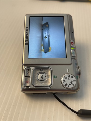 Olympus FE-230 7.1MP Digital Camera - Silver Working, With Issue READ!! - Picture 14 of 23