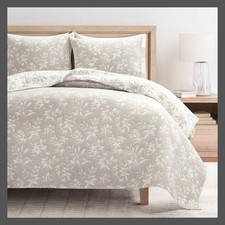 Lush D cor 3pc Full/Queen Floral Jacquard Reversible Soft Matelasse Quilt