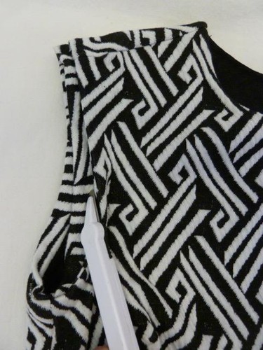 Anthropologie Silence&Noise Black & White Knit Cutout Back Asym Sheath Dress~S/M - Picture 5 of 12