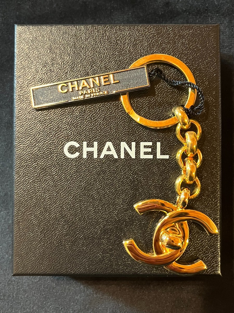 CHANEL Key holder ring Bag charm Chain Coco Vintage Rare CC Turn
