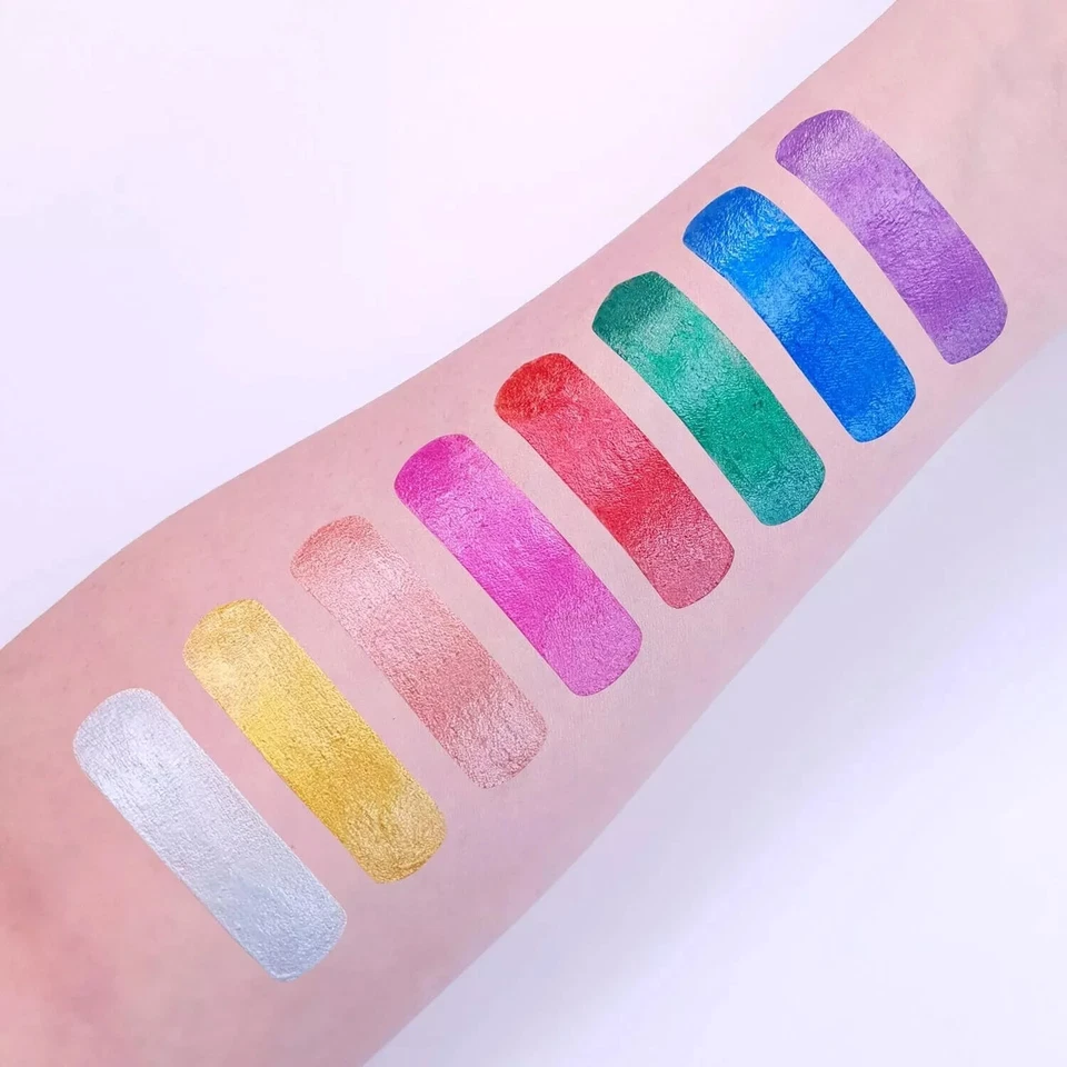 Pintura facial metálica lápiz corporal para el cuerpo facial de Cosmic Moon - plateado Foto 2 de 4