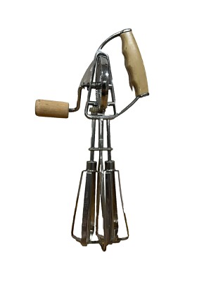 Vintage Ecko Maynard Hand Mixer Egg Beater White Handle USA works great