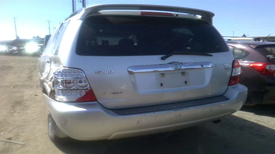 Б/у воздухоочиститель в сборе подходит: 2006 Toyota Highlander 3,3 л VIN W 5-значный гибрид - Изображение 4 из 4