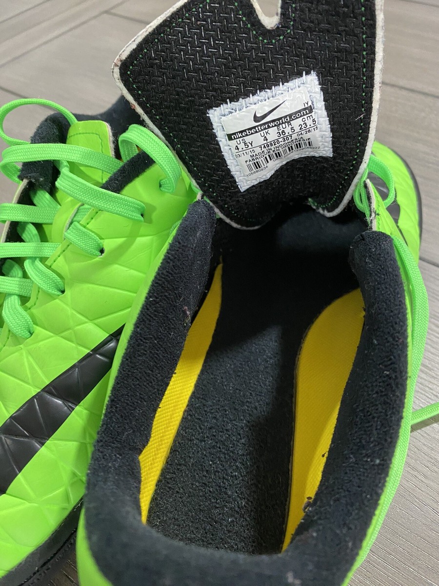 NIKE HYPERVENOM Indoor Soccer Size 4.5 Youth Color Green NIKE HYPERVENOM Indoor Soccer Size 4.5 Youth Color Green
