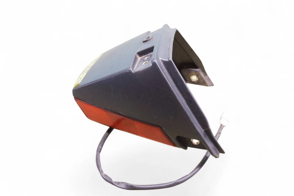 Cubierta de luz trasera Yamaha Vision XZ550 XZ 550 YD38 *AH33 Foto 3 de 4