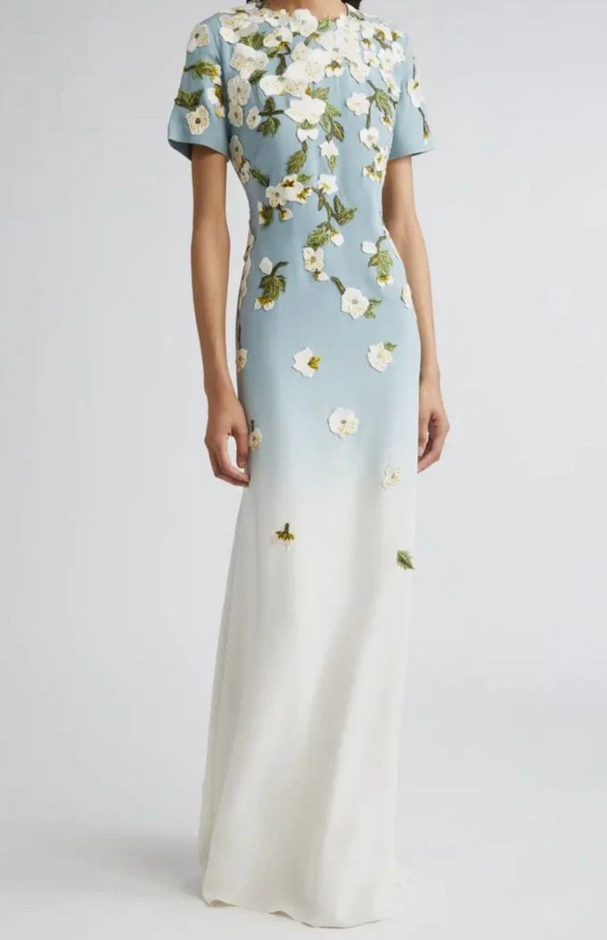 Oscar de la Renta Ball Gowns for Women for sale