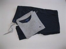 Tommy Bahama Men  s 2-piece Logo Lounge Set, Gray top  charcoal/ Navy pant XL, L