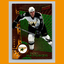 Derian Hatcher #35 1997 Pacific Dynagon Dallas Stars Hockey Card NHL NM