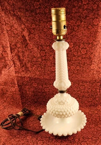 Vtg White Milk Glass Hobnail Bedside Table Lamp Electric Farmhouse Grannycore
