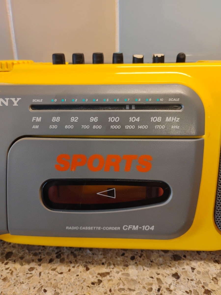 SONY CFM-104 ポータブルカセットプレーヤー SONY CFM-104 ポータブルカセットプレーヤー Retro￼ Sony Sports
