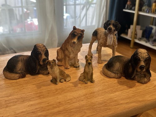 Bloodhound, Espagneul, Lassie Dog Painted Collectible Figurine Lot Of 6