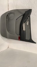 823024H050KD TÜRVERKLEIDUNG VORNE RECHTS / 909805 für HYUNDAI H-1