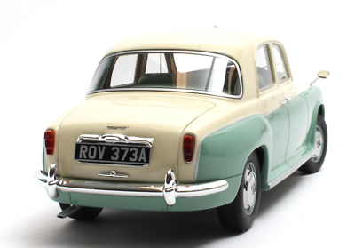 ROVER 110 P4 de 1962 au 1/18 de Cult Models CML173-2