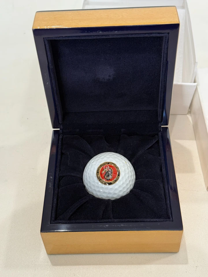 Nueva caja y pelota del Cuerpo de Marines de los Estados Unidos (Tour Select Lithium 3) Foto 3 de 3