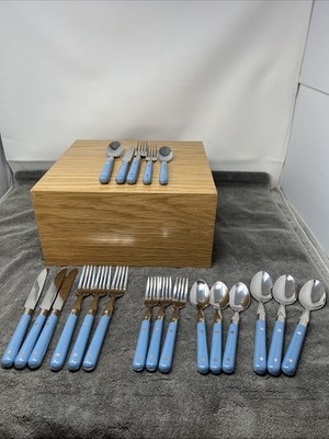 VTG  Life Time Light Blue 20 Piece Flatware- Paris Splendor Made In Korea EUC