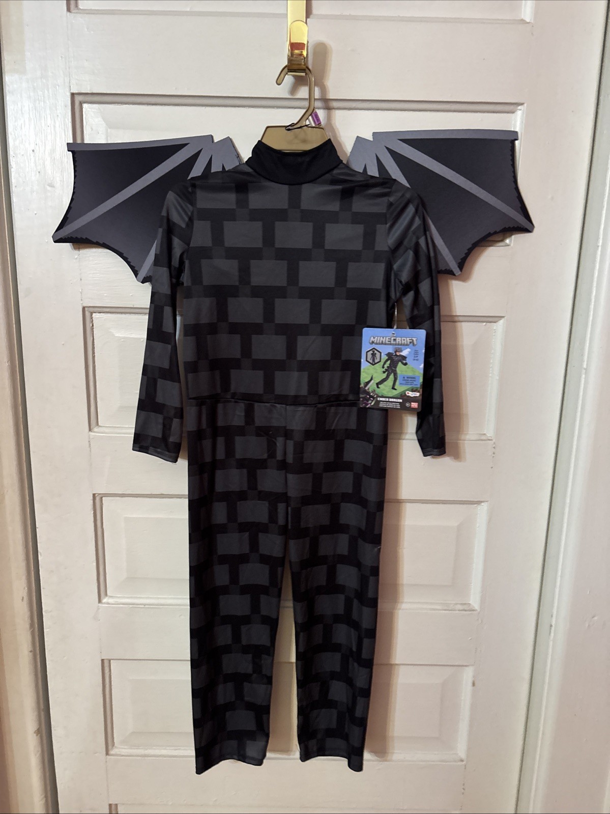 Picture 1 of 12