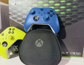 Microsoft Xbox Series X 1TB Console Gaming System Carbon Black, Elite Controller