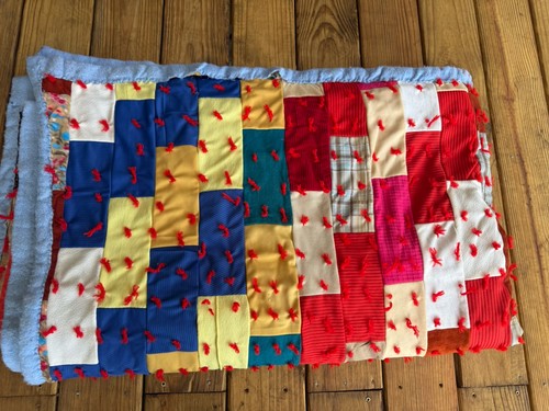 Hand Quilted Scrappy Patchwork Quilt 84x67 Vintage Queen Rectangle Bedspread - Picture 7 of 8