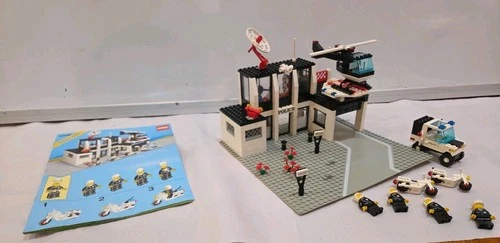 LEGO Town: Police Command Base (6386)