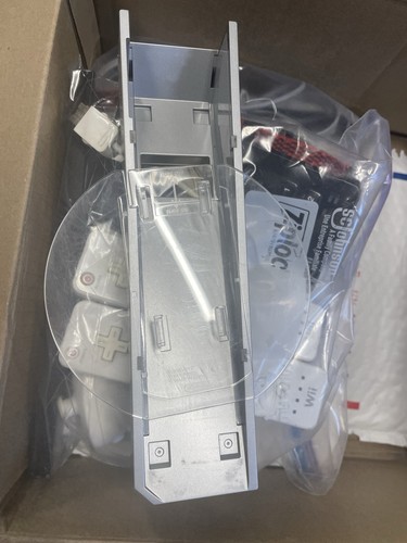 Nintendo Wii Video Game Console Bundle With Multiple Controllers & Games Tested - Picture 5 of 9