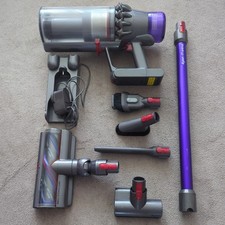 Genuine Dyson V11 Outsize (SV16) Cordless Vacuum - Fully working + attachments