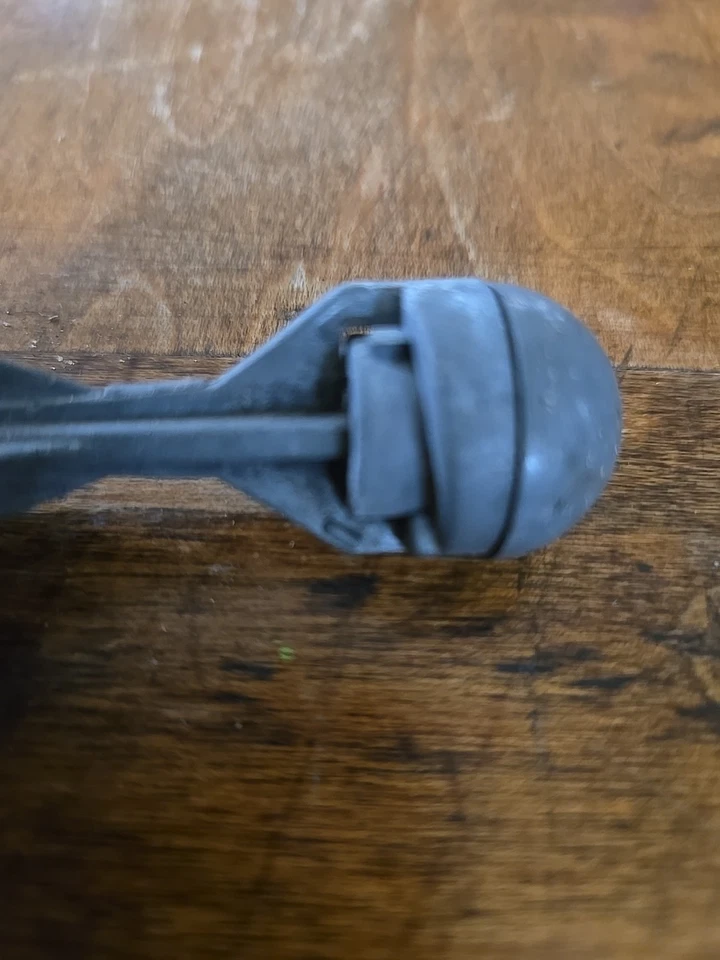 Chemtoy Corporation Tapa de Metal Bomba Cohete Misil Dardo EE. UU. De Colección - Cicero ILL. Foto 4 de 4