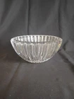 Pre Owned TIFFANY & CO. Crystal Glass Bowl Ribbed Rim of Hearts Design - Read