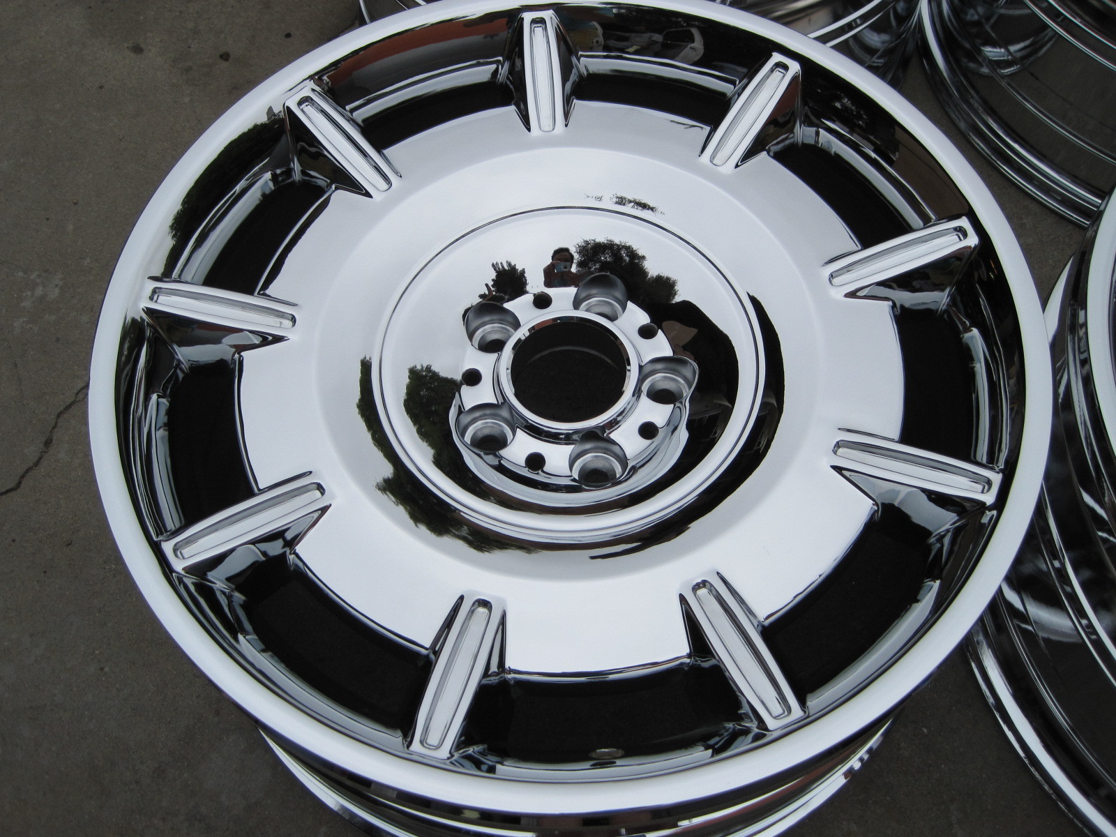 ROLLS ROYCE OEM FACTORY PAX WHEELS. NEW CHROMED. WHEELS ONLY. NO TIRES. NO CAPS.