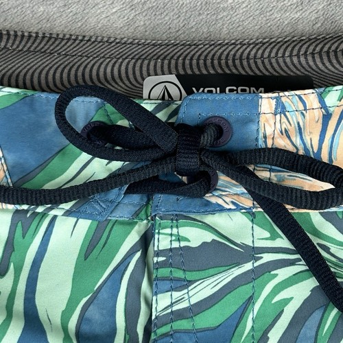 Volcom Swim Trunks Mens 40x10 Board Shorts Blue Green Polydactal New $50 - Picture 3 of 14