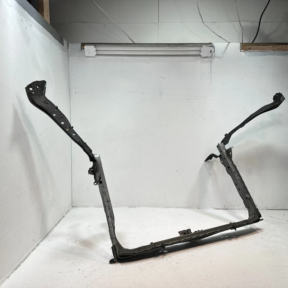 散热器支持组件带侧面支撑雷克萨斯 NX300 2018 - 2021 原始设备制造商 — 第 3/4 张图片