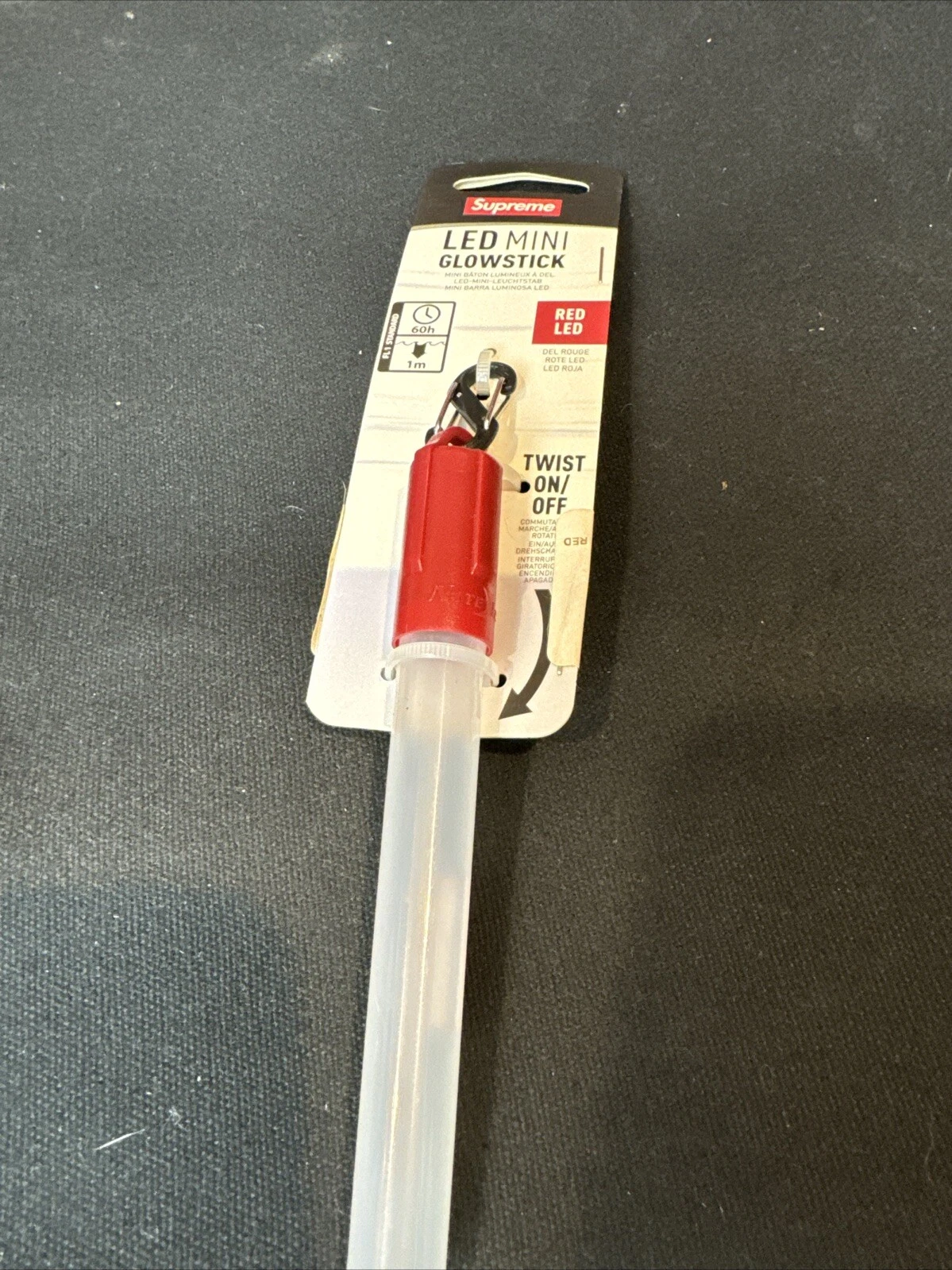 Porte clés SS18 Supreme Night Lite rouge NEUF (MINI LED GLOWSTICK)