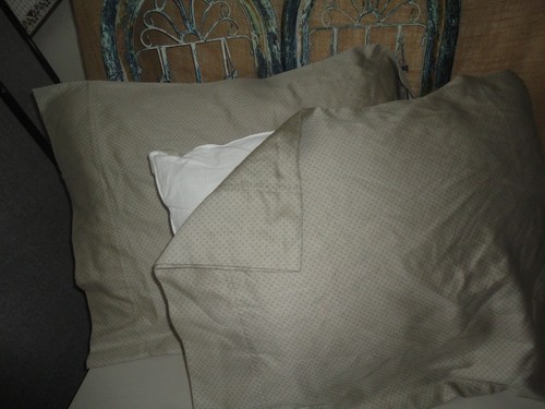 BETTER HOMES FEDERE STANDARD IN RASO GEOMETRICO GRIGIO ARGENTO (COPPIA) 20 X 30 - Foto 2 di 4