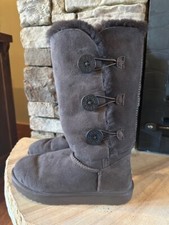 UGG Bailey Button Triplet Tall Boots 1873 - Women Sz 7 - Chocolate Brown - EUC 