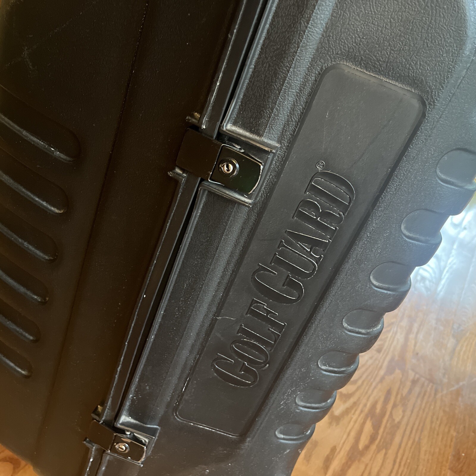 Golf Guard hard shell rolling travel case with key Good Shape eBay