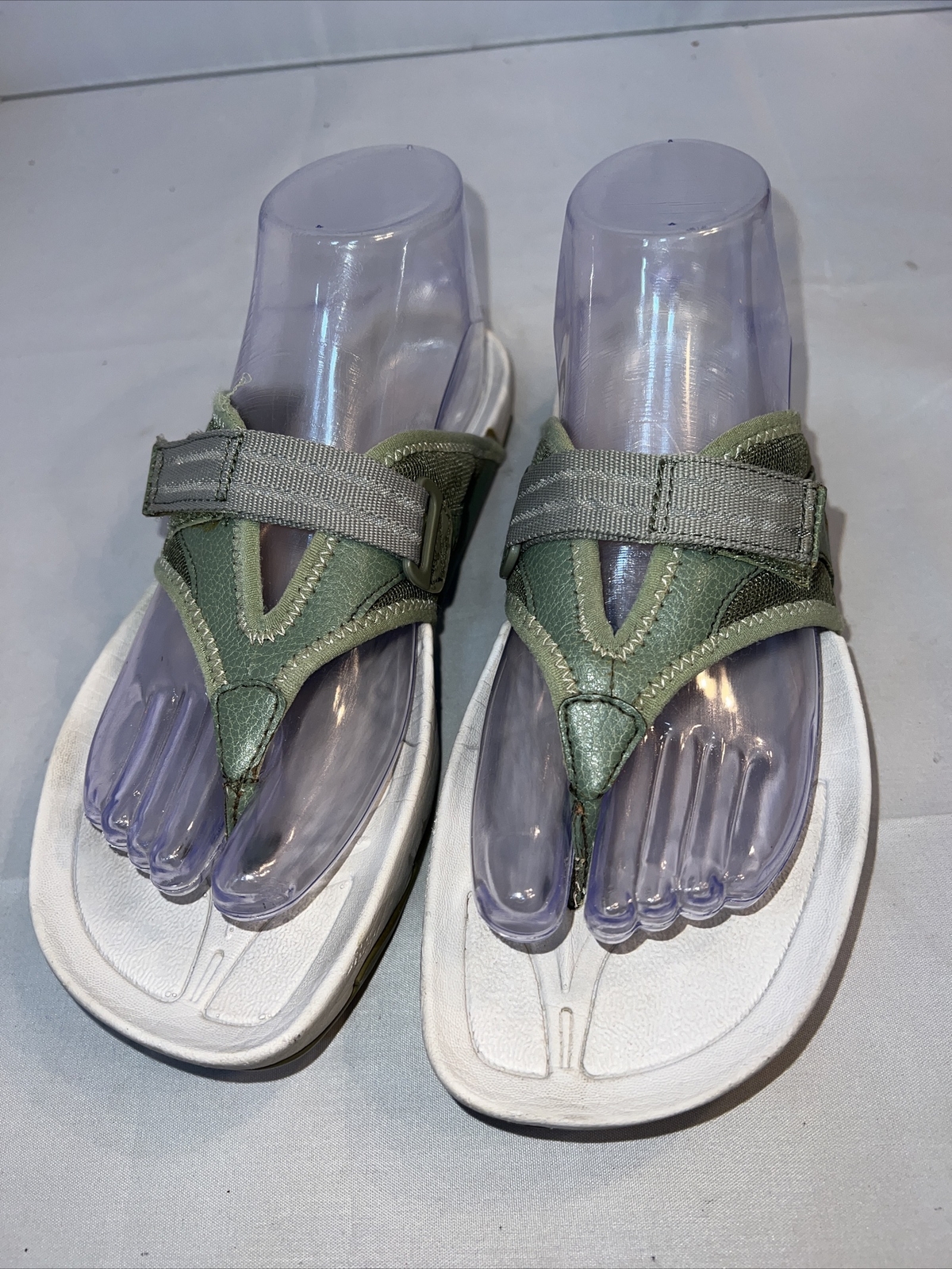 earth origins thong sandals