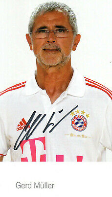 Gerd Müller AK FC Bayern München 2010-11 Autogrammkarte original signiert