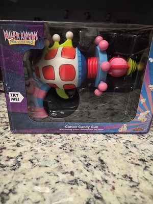Killer Klowns from Outer Space Cotton Candy Gun Spirit Halloween new