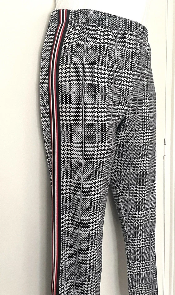 Eye Candy Women's Geometric Black and White Stretchable Casual Leggings Size S - Image 2 of 4