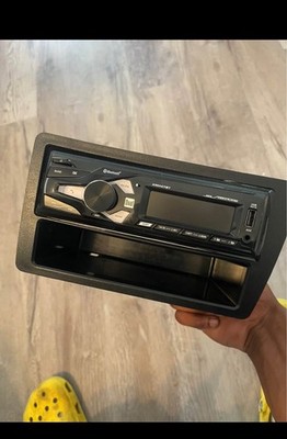 (TWO HEADUNITS) Dual Electronics XRM47BT Bluetooth And Jvc Kd-R600