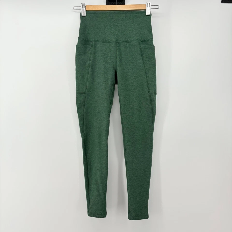 Legging midi BEYOND YOGA Spacedye Fuera de Bolsillo Cintura Alta Verde Talla Pequeña Foto 4 de 4