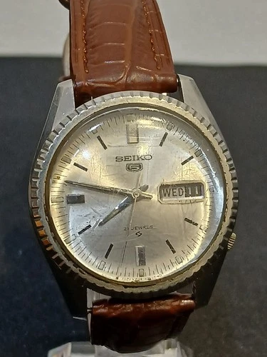 Seiko 5 6119-8030 Mechanical Automatic Vintage Watch SPARES OR REPAIR
