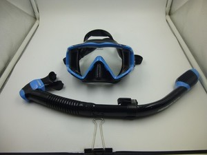 NICE CRESSI WIDE VIEW PANO 3 BLACK AND BLUE SCUBA DIVE MASK AND SNORKEL SET