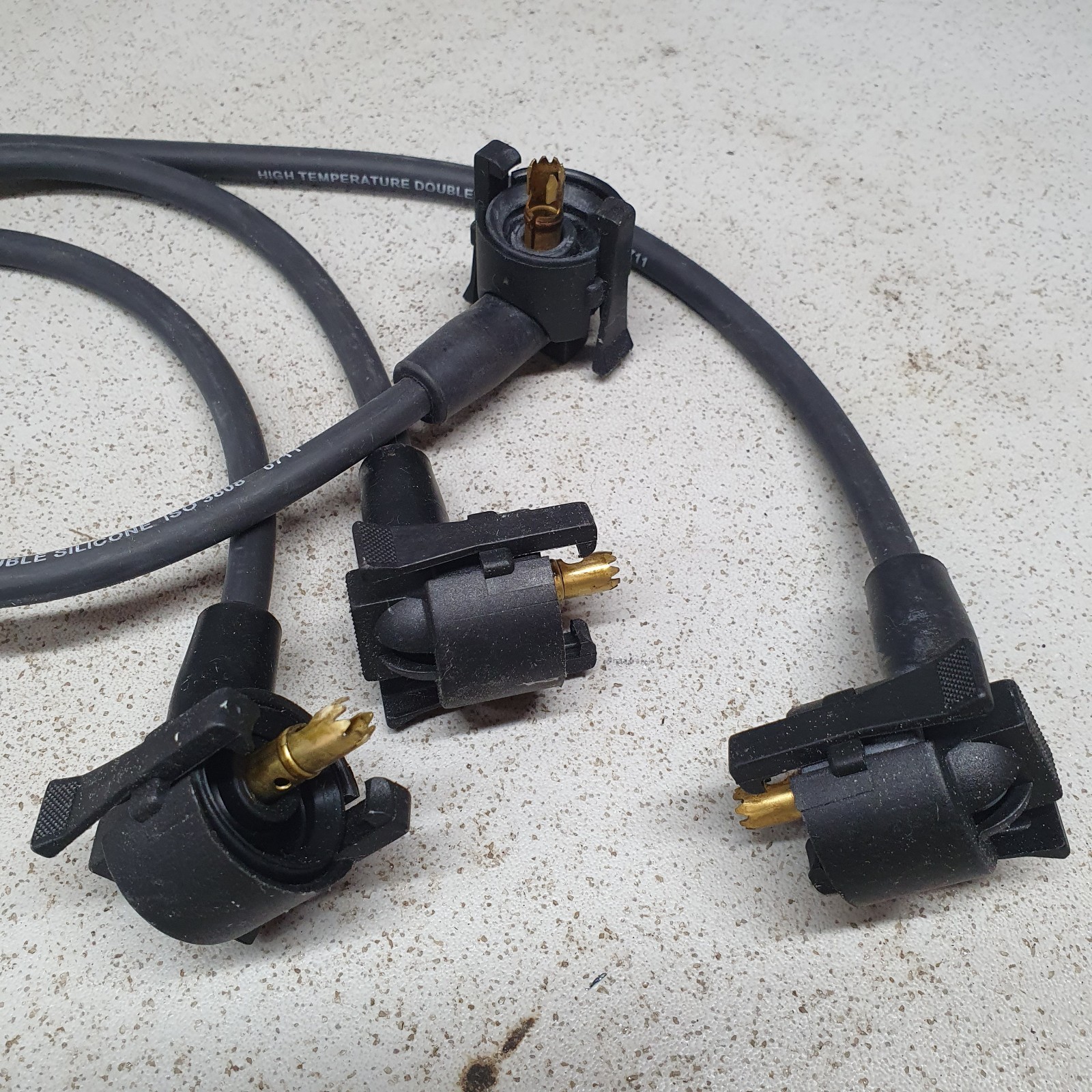 Halfords HIL520 Ignition Lead Set 8mm Double Silicone Spark Plug HT ...